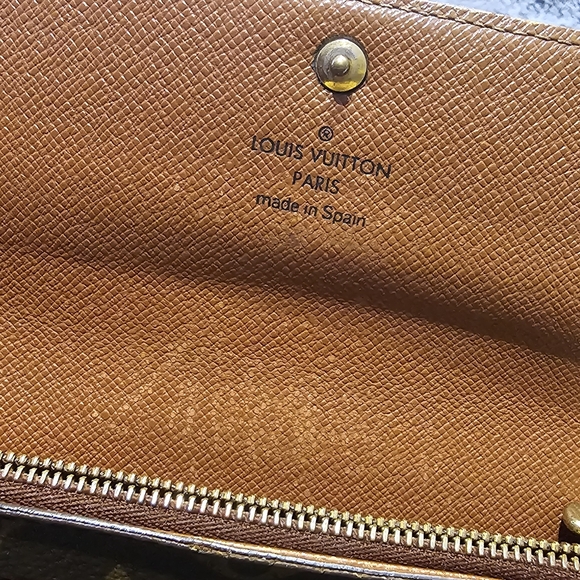 Louis Vuitton wallet - Picture 2 of 9